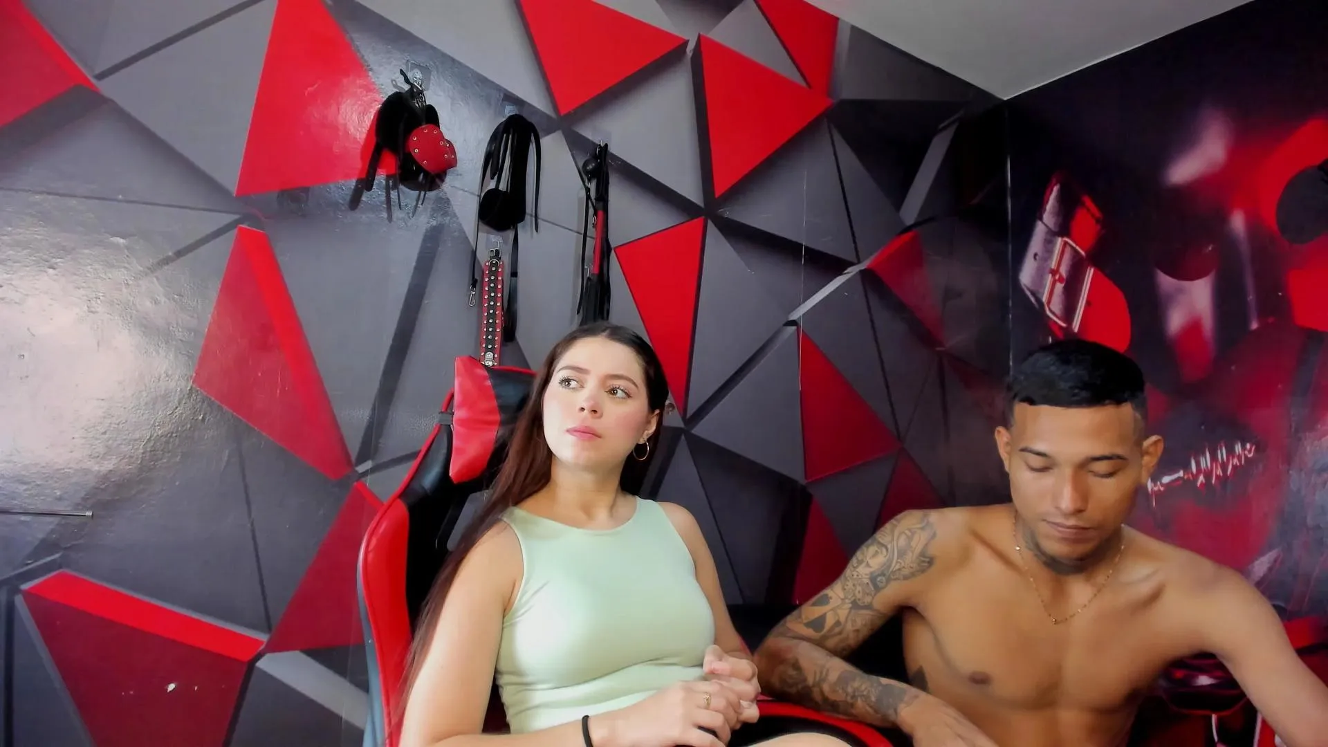 Freechat Hana_and_Zeta on Cam4