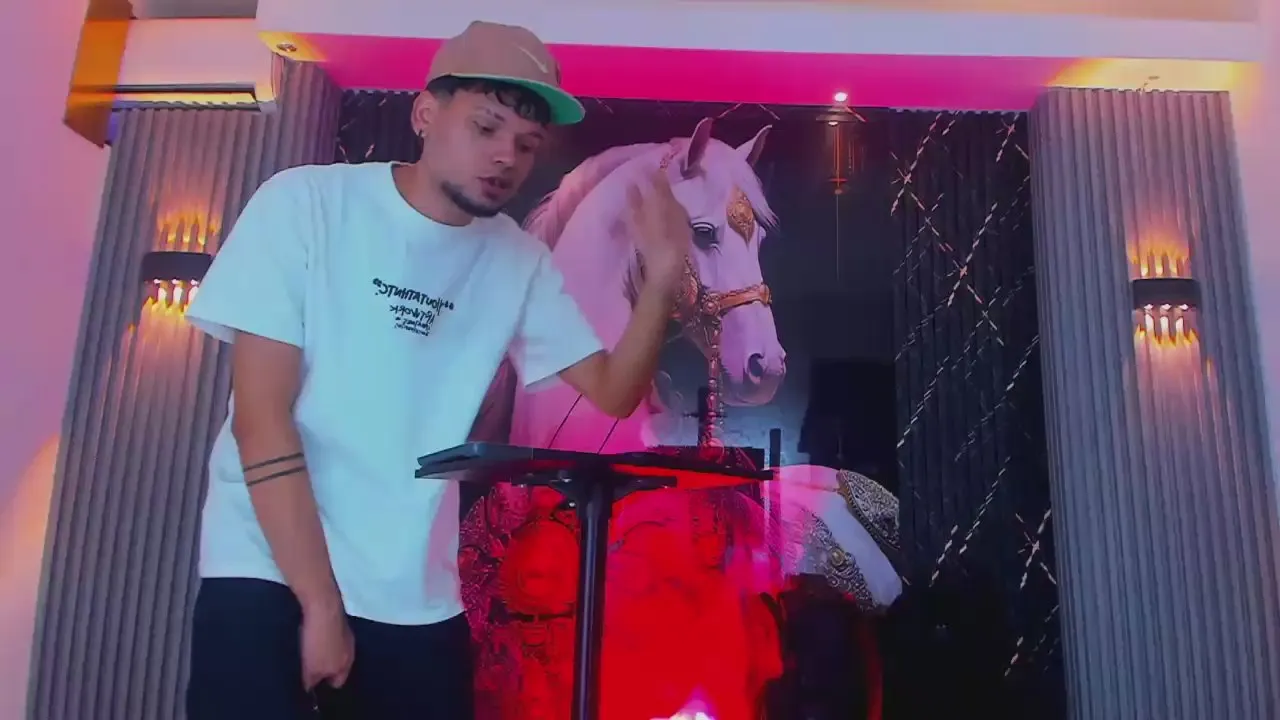 Offline Handsome_boys_ on Cam4