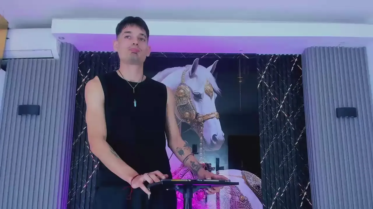 Offline Handsome_boys_ on Cam4