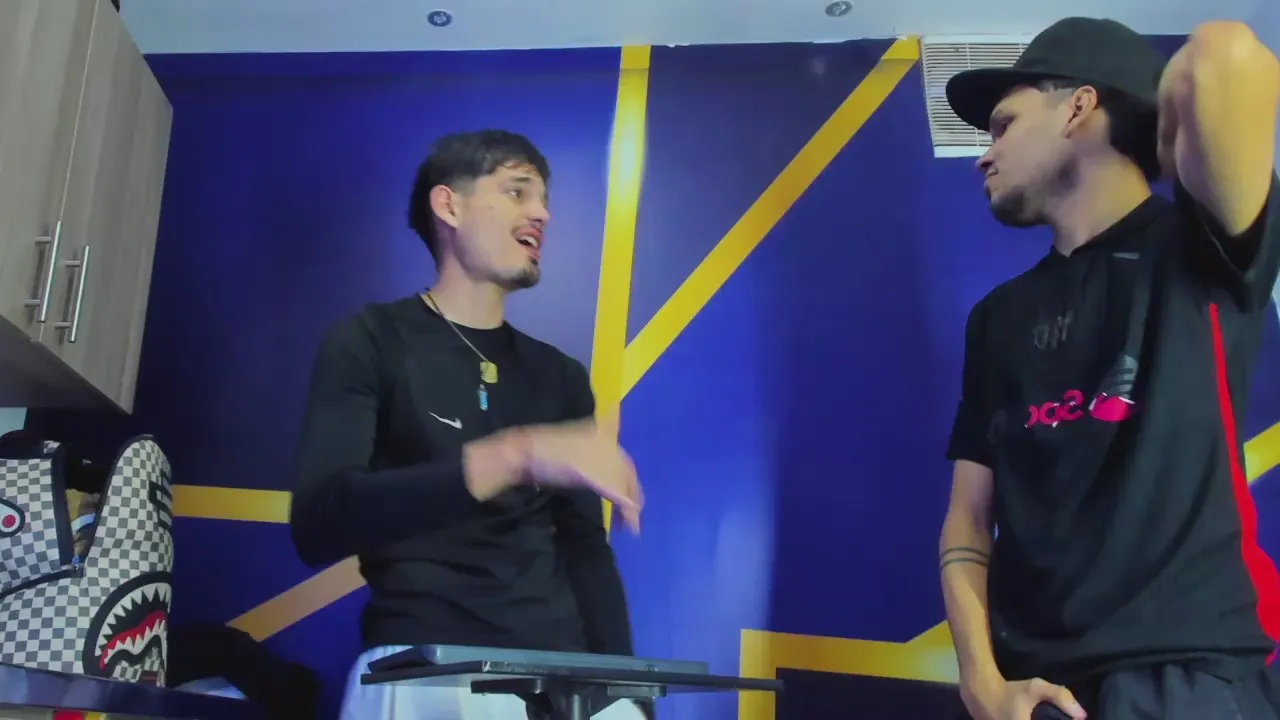 Offline Handsome_boys_ on Cam4