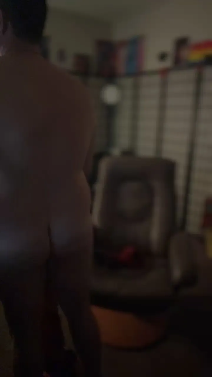 Offline HardwrkingK0 on Cam4