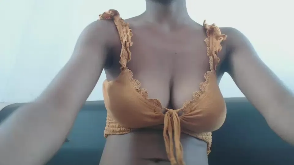 Freechat Harenah555 on Cam4