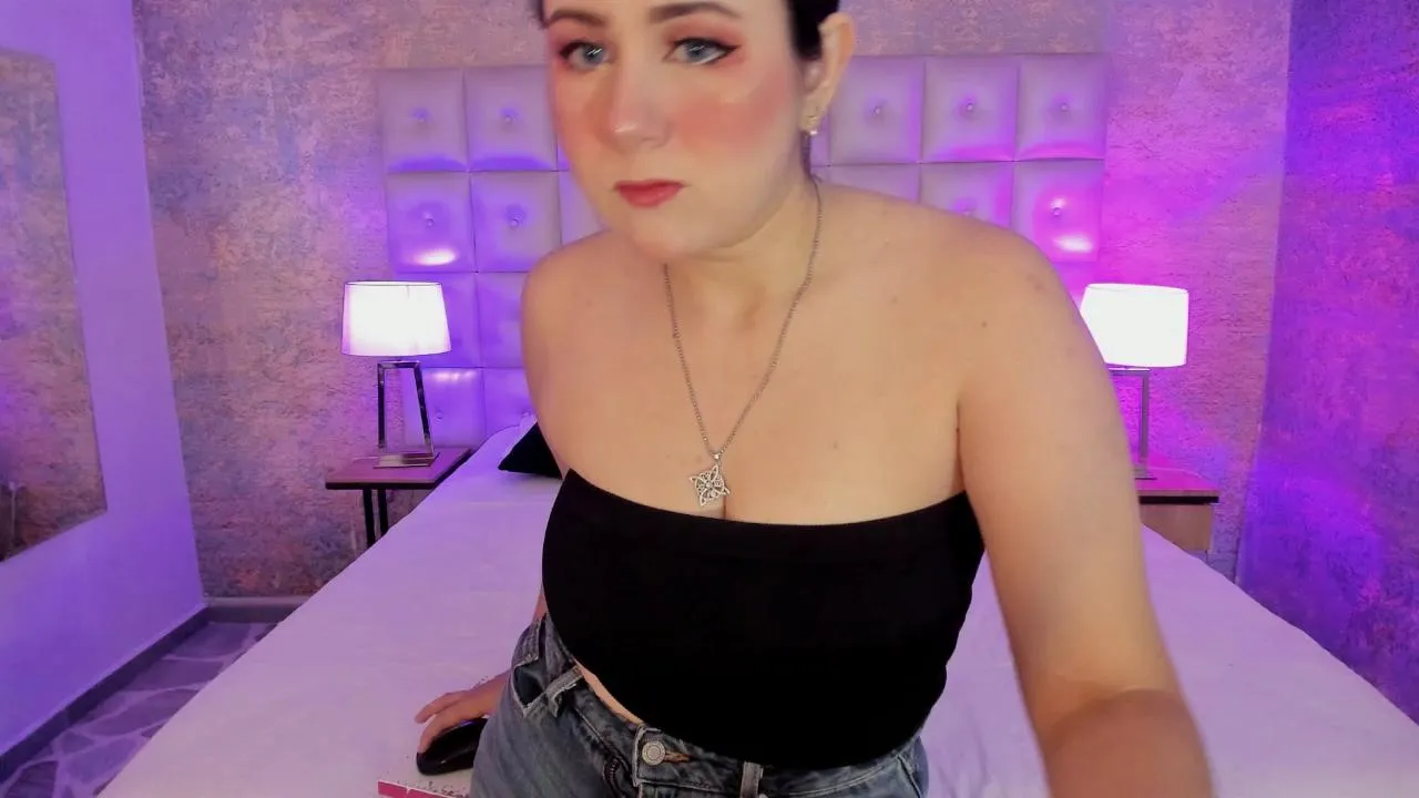 Offline HariMoon on Cam4