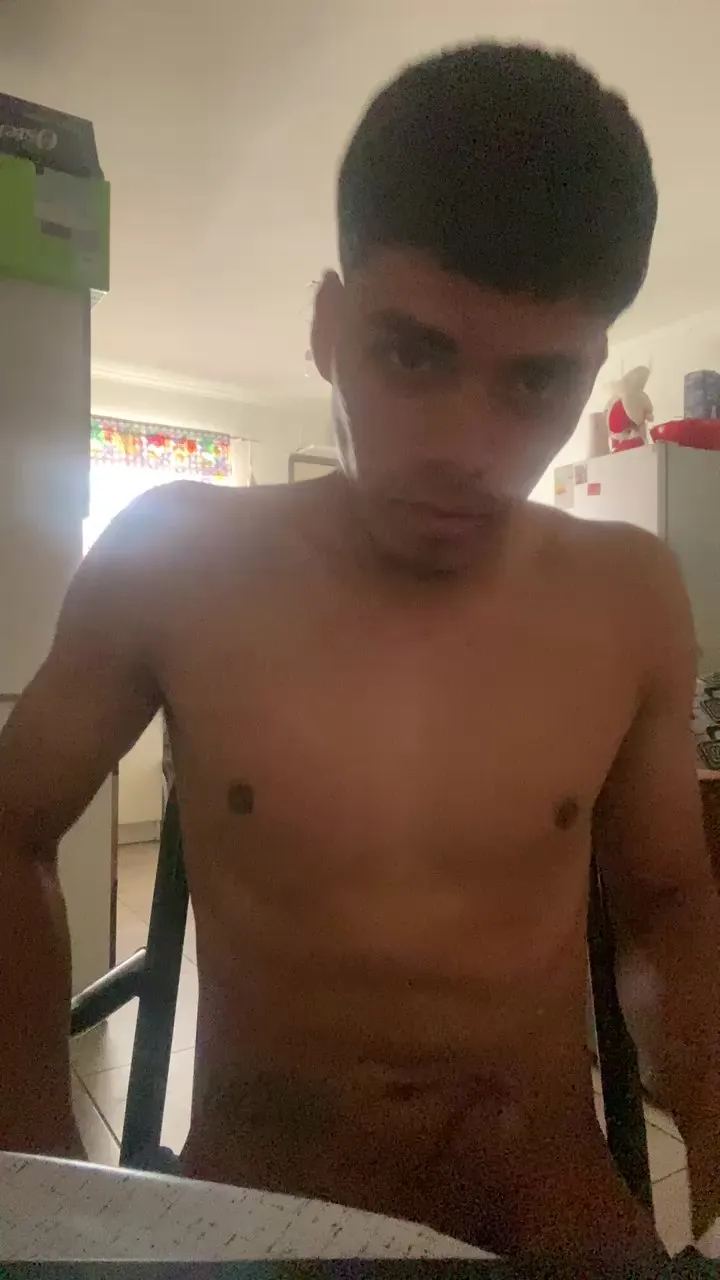 Offline harry18201 on Cam4