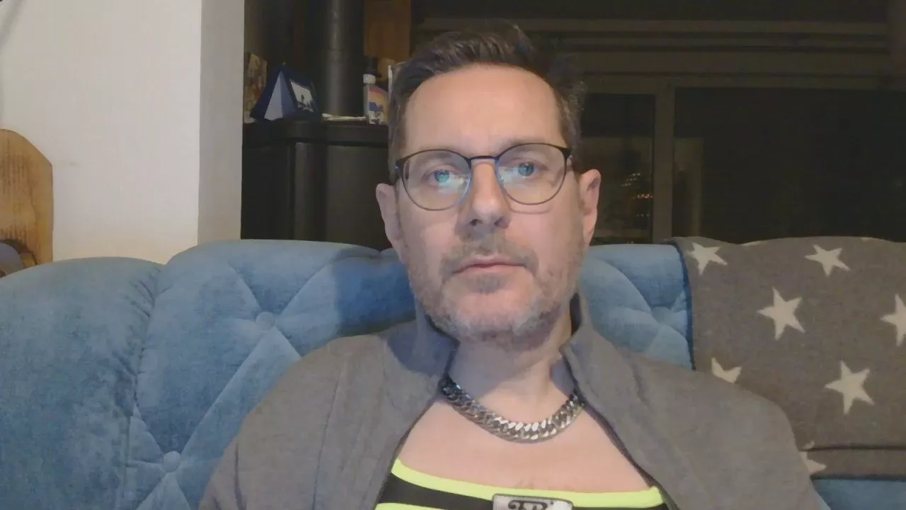 Offline hasemann34 on Cam4