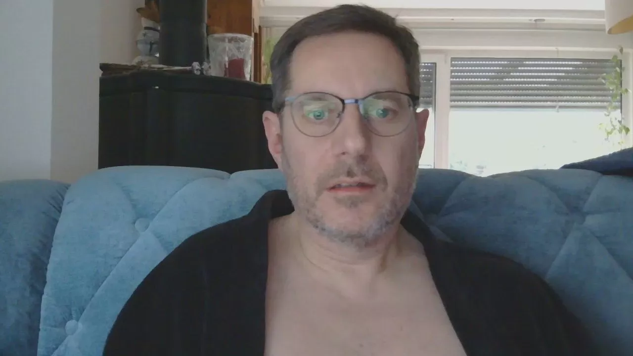 Offline hasemann34 on Cam4