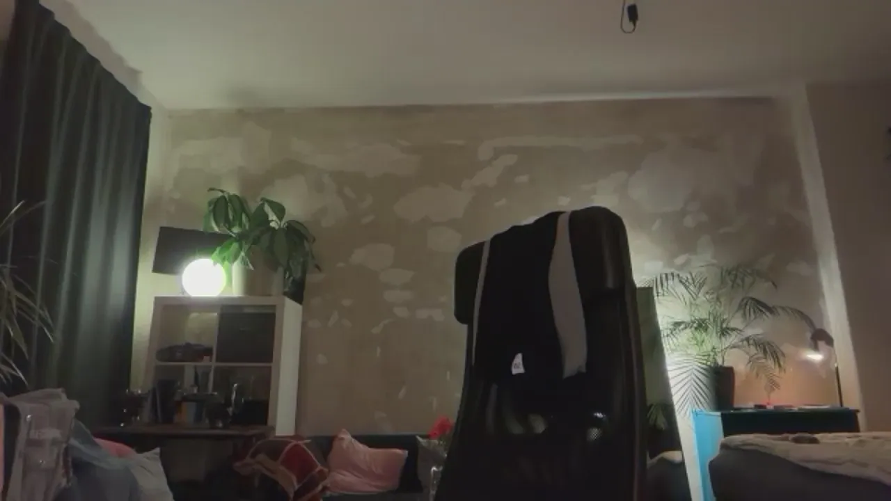 Offline Heikhoe69 on Cam4