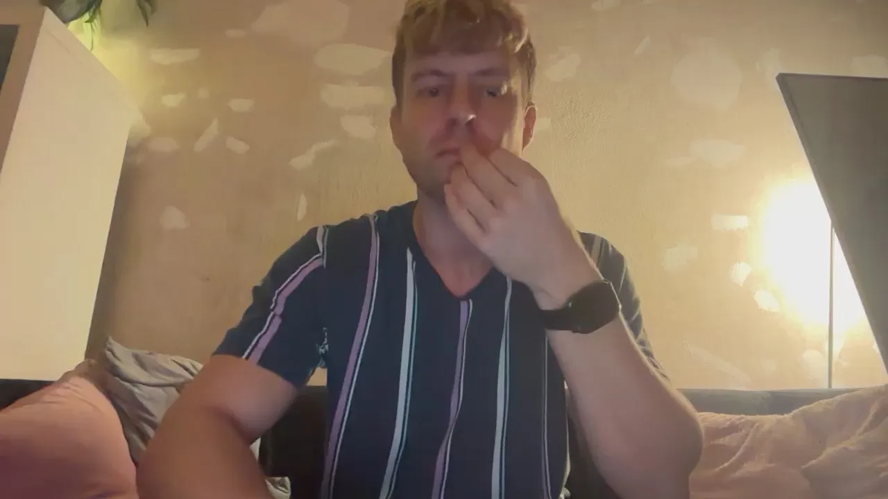 Offline Heikhoe69 on Cam4