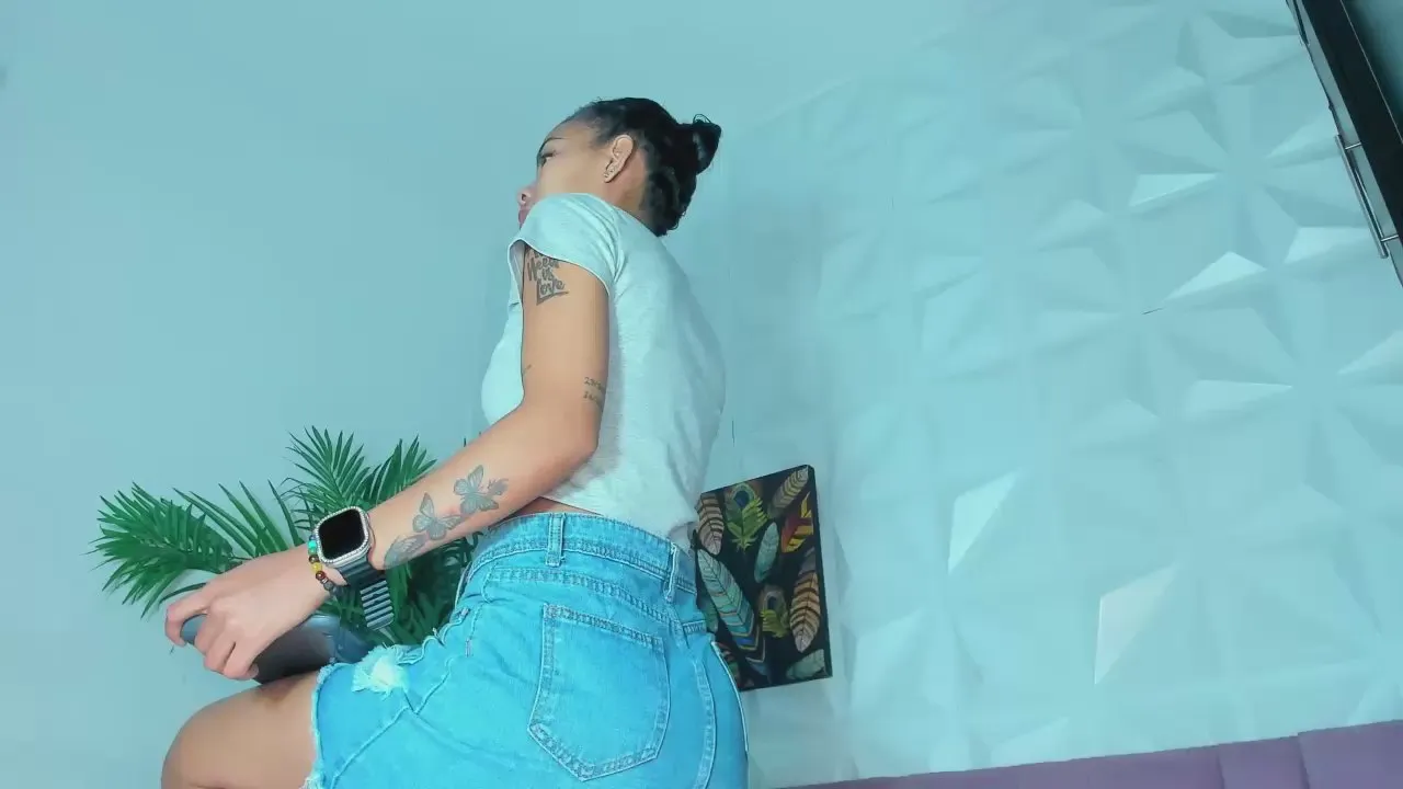 Freechat Hellen_Sky on Cam4