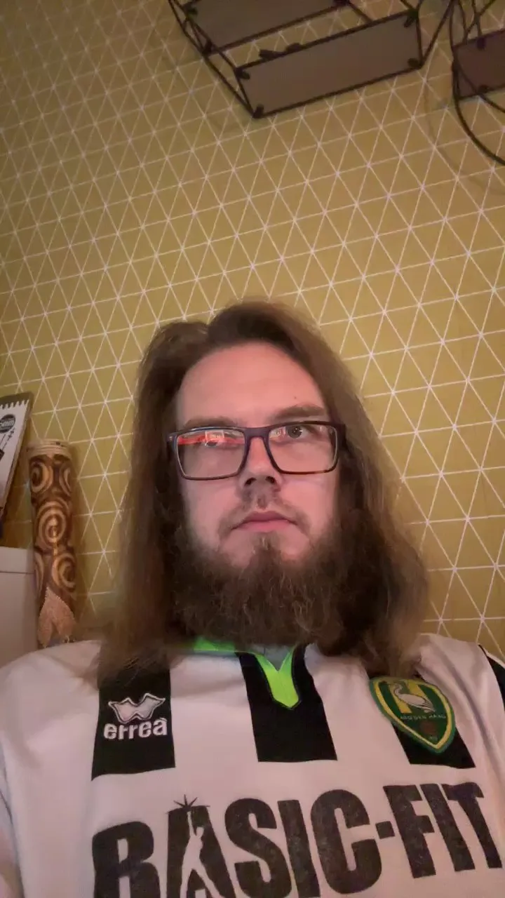 Offline Henklange on Cam4