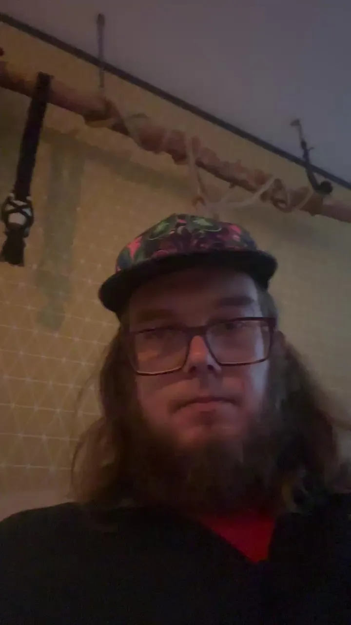 Offline Henklange on Cam4