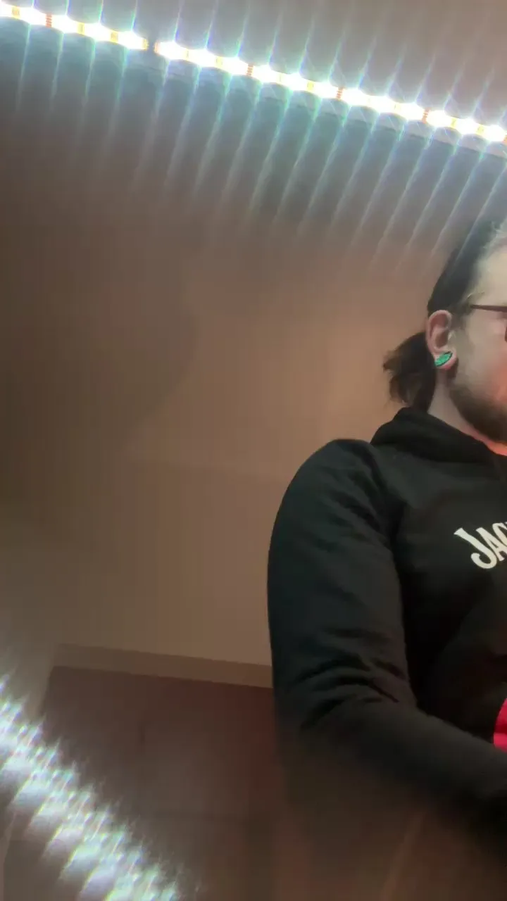 Offline Henklange on Cam4