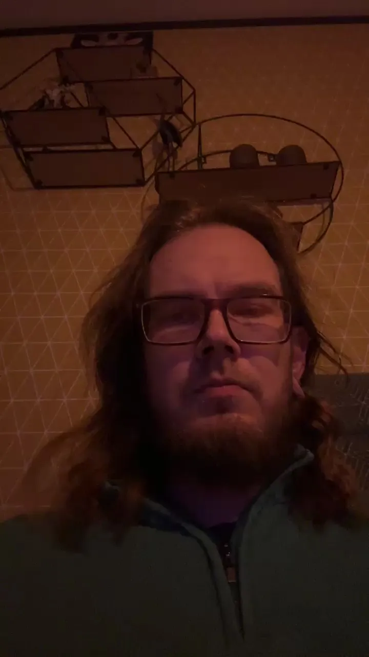 Offline Henklange on Cam4