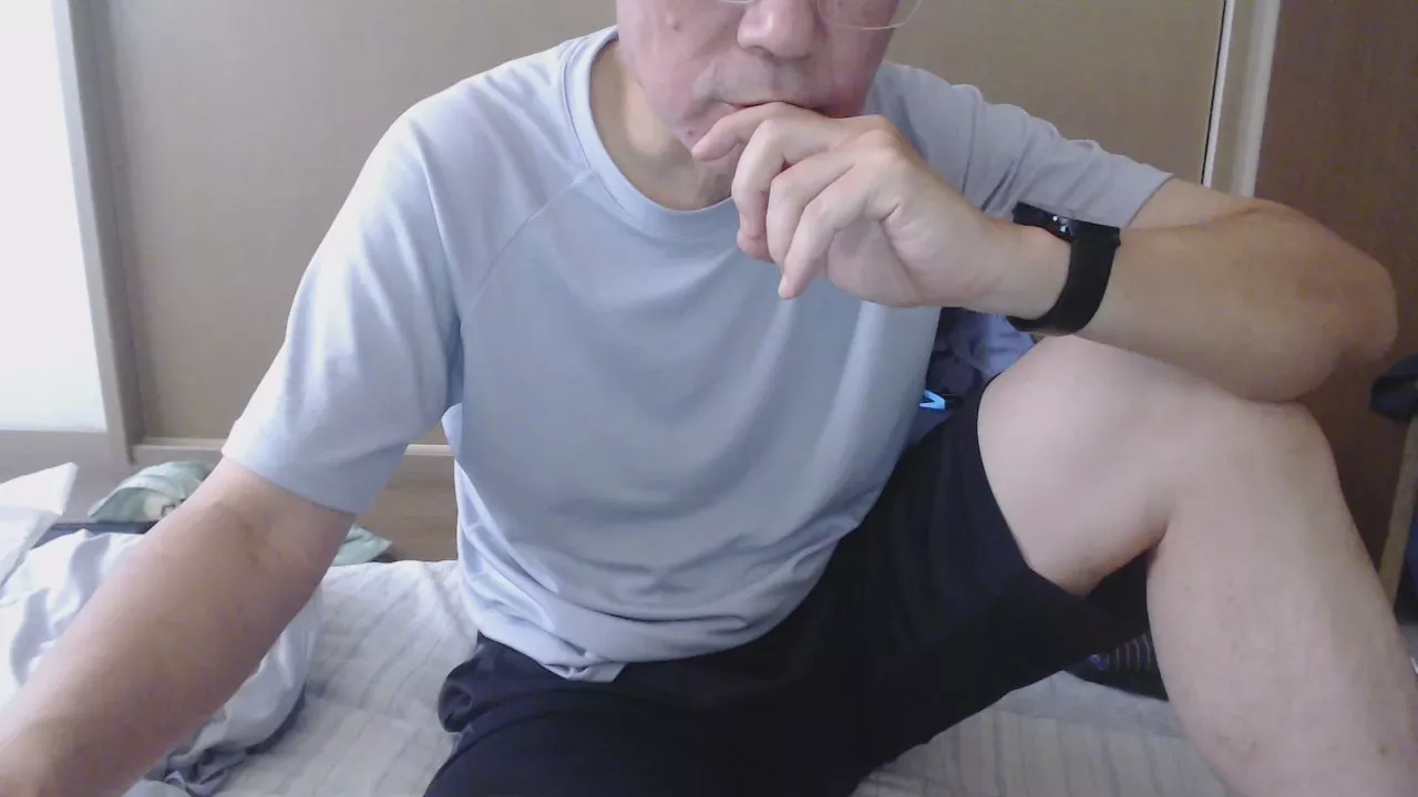 Offline higeloveyou on Cam4