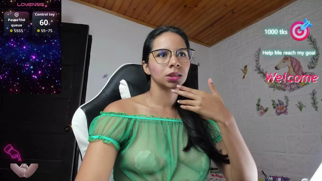 hoffman_alisson on Cam4 