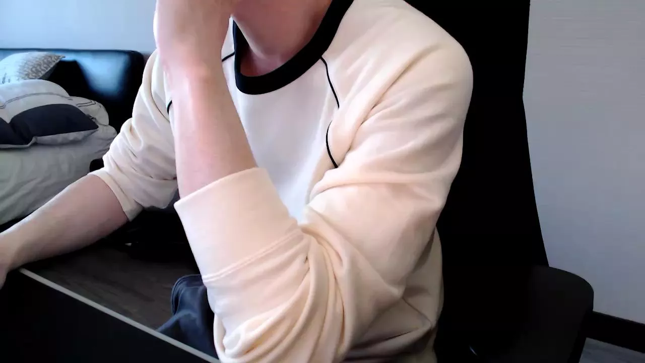 Offline hohohahaha on Cam4