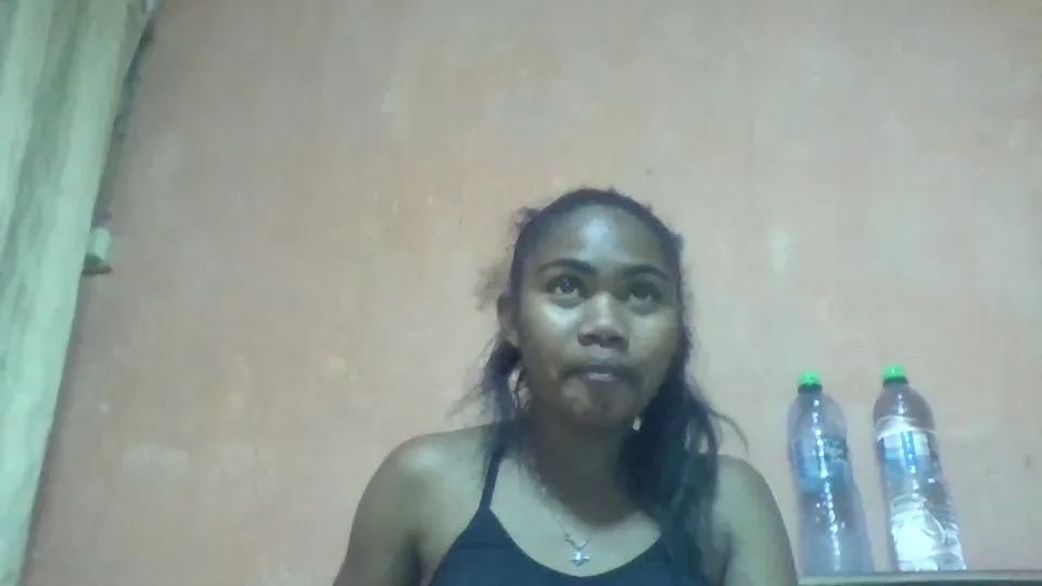 Offline hornessa1 on Cam4