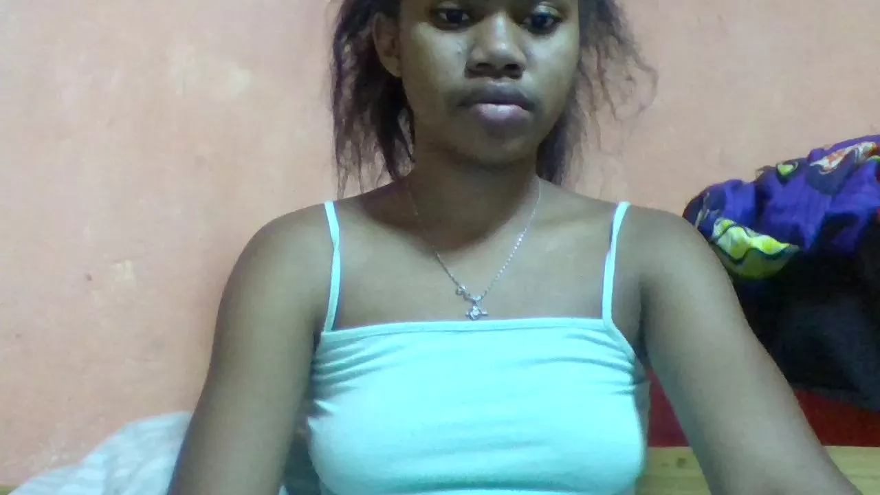 Offline hornessa1 on Cam4