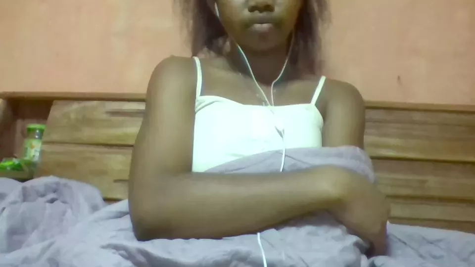 Offline hornessa1 on Cam4