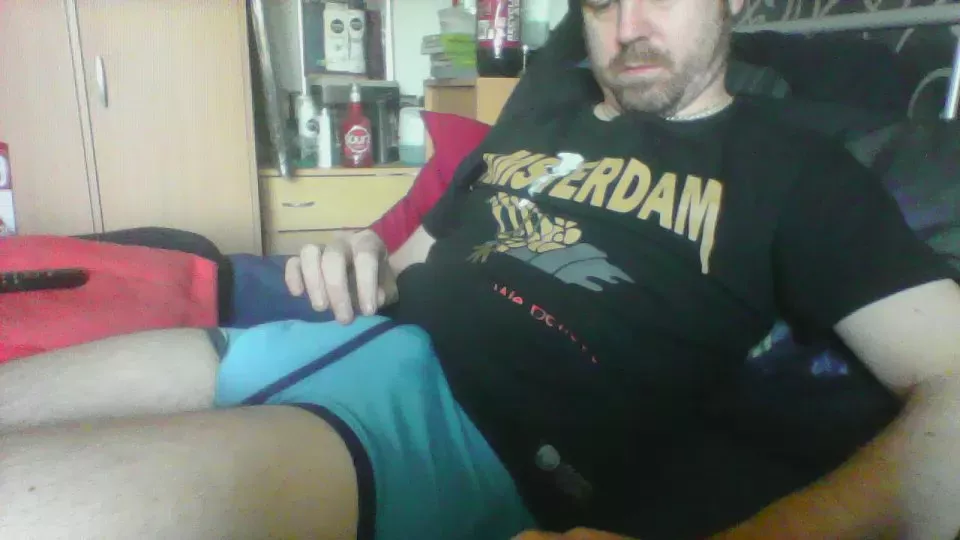 Offline HornyDevil8319 on Cam4