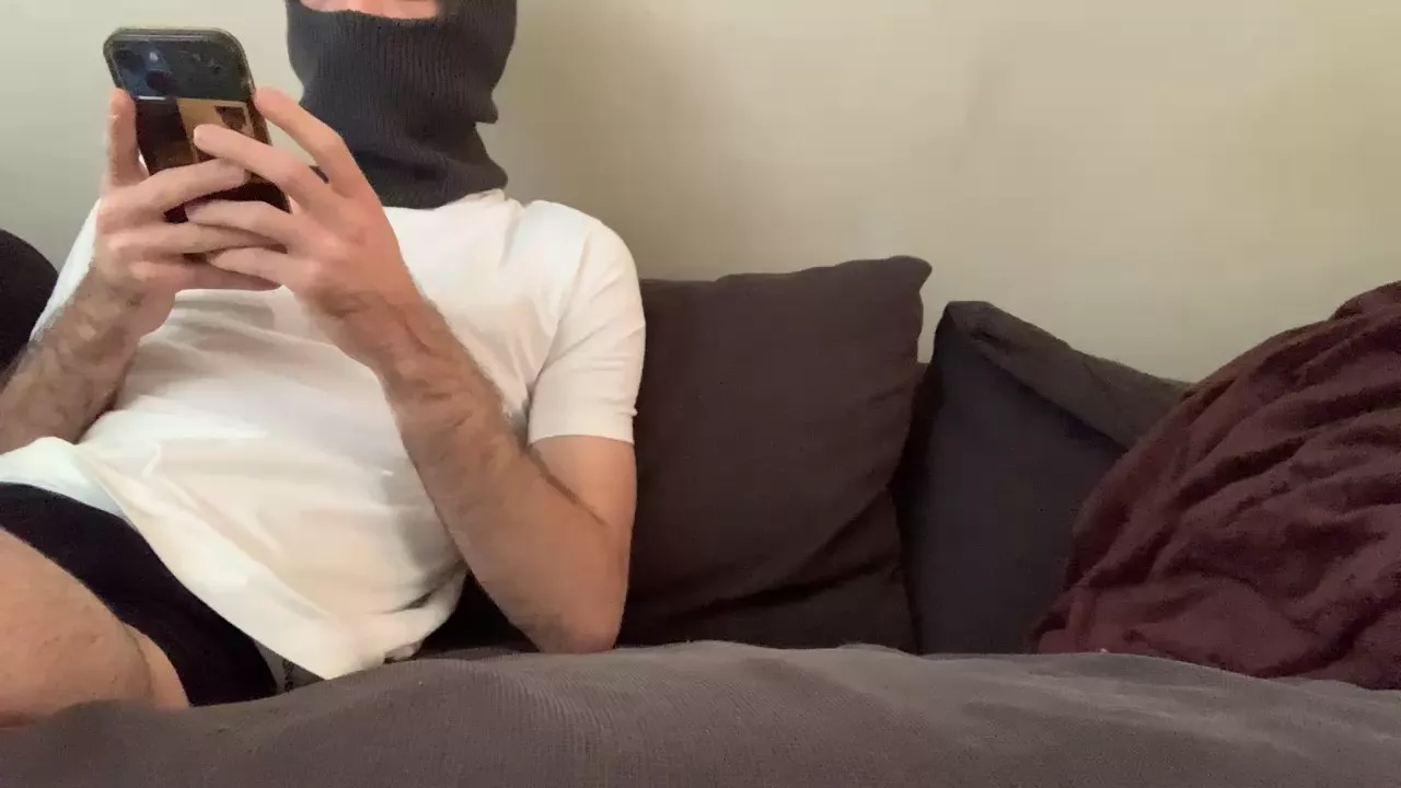 Offline hornyfreeak on Cam4