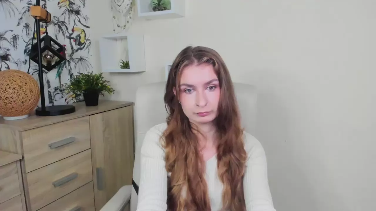 Offline Hot_Nina19 on Cam4