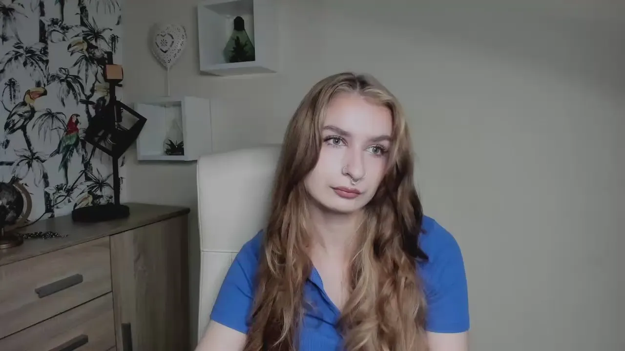 Offline Hot_Nina19 on Cam4