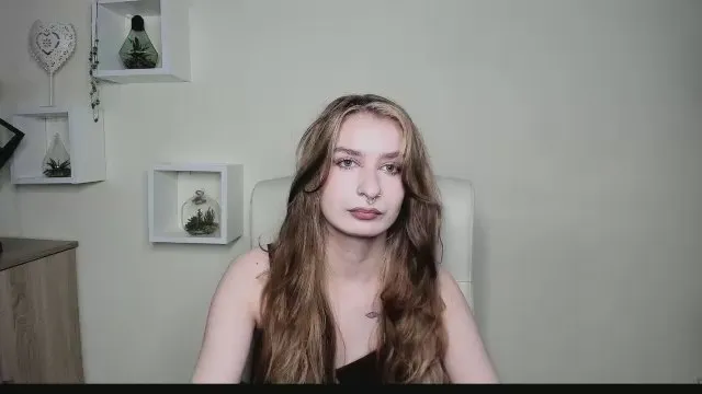 Offline Hot_Nina19 on Cam4