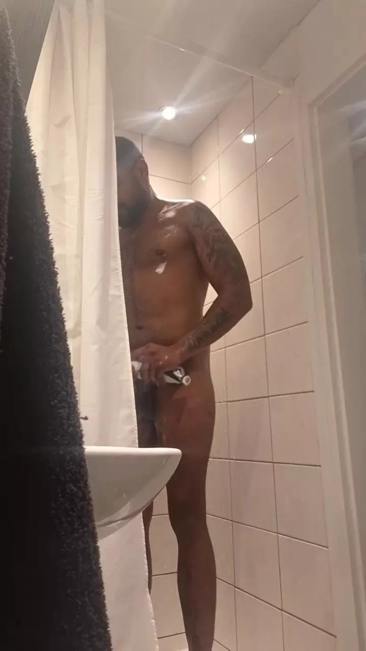 Offline HotBlackBullFD on Cam4