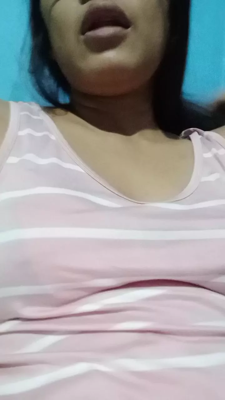 Offline HotSexyVanessa on Cam4