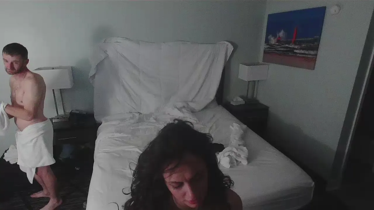 Offline HungStud42069 on Cam4