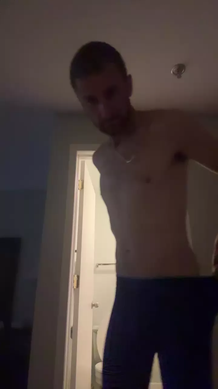 Offline HungStud42069 on Cam4