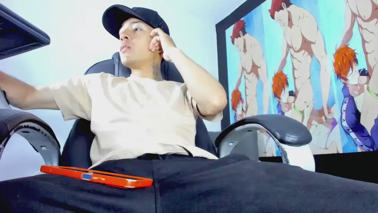 Offline Hunter_Booy on Cam4