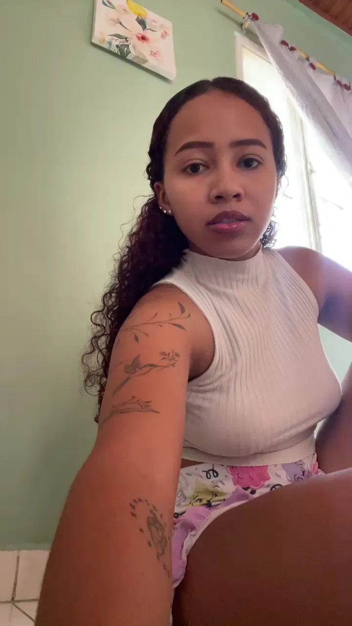 Offline Iammeloddy777 on Cam4