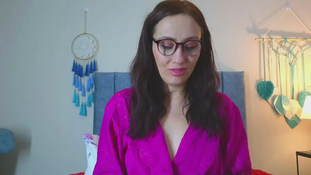 Offline IberianMoonMK on Cam4