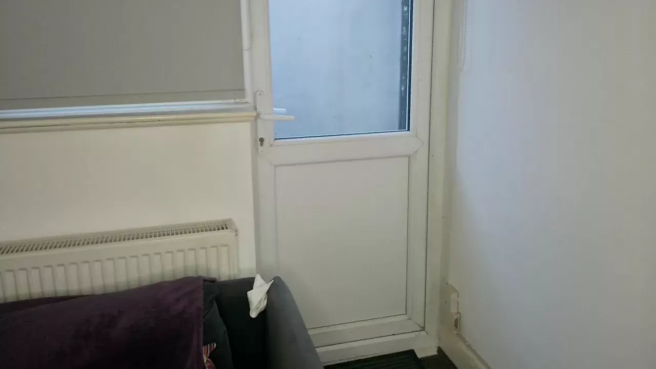 Offline indian_exhibit5 on Cam4