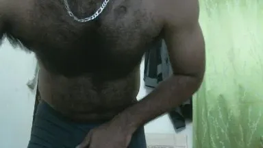 Offline Indiankinghairy on Cam4