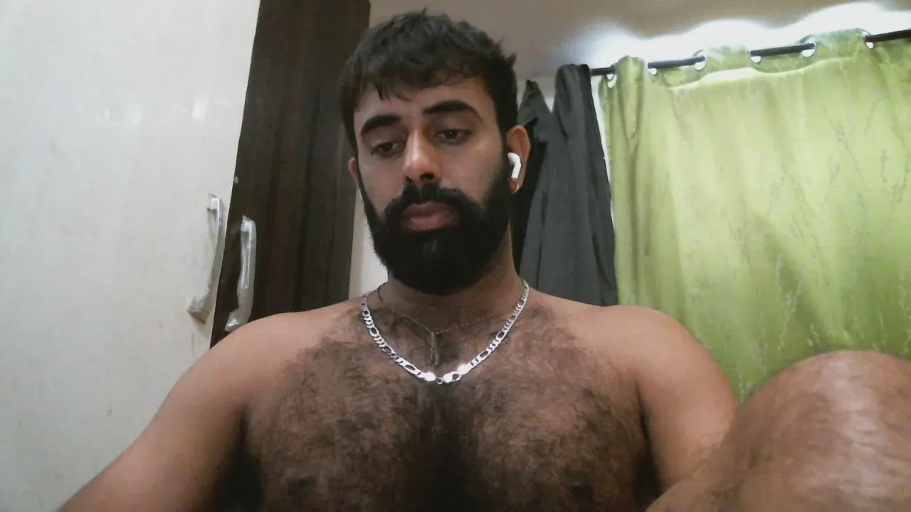 Offline Indiankinghairy on Cam4