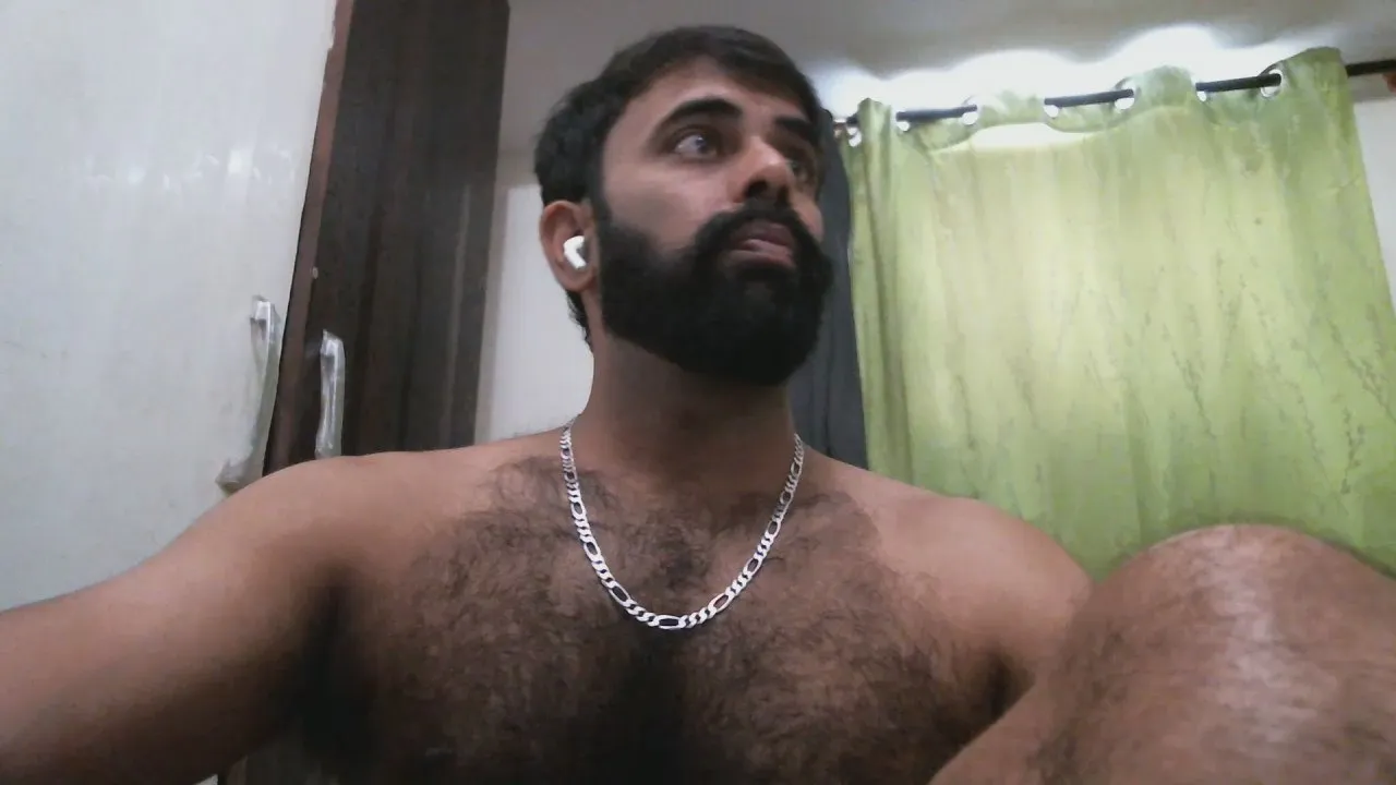 Offline Indiankinghairy on Cam4