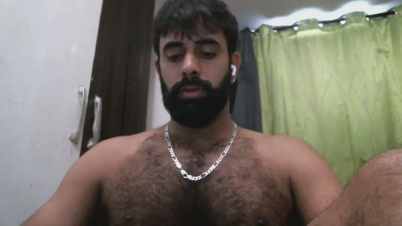 Offline Indiankinghairy on Cam4