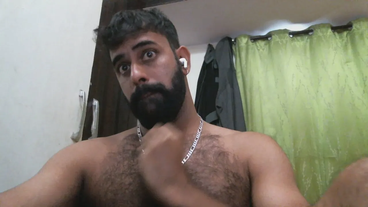 Offline Indiankinghairy on Cam4
