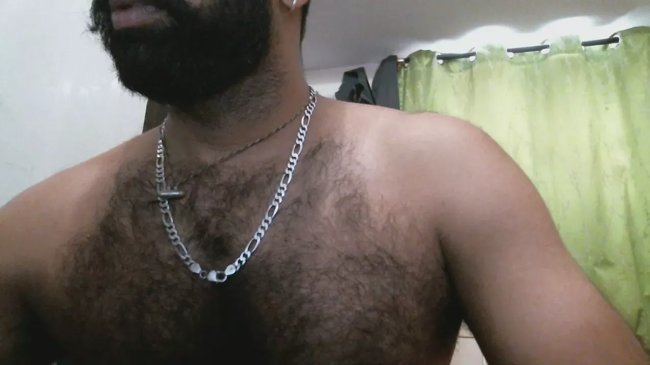Offline Indiankinghairy on Cam4