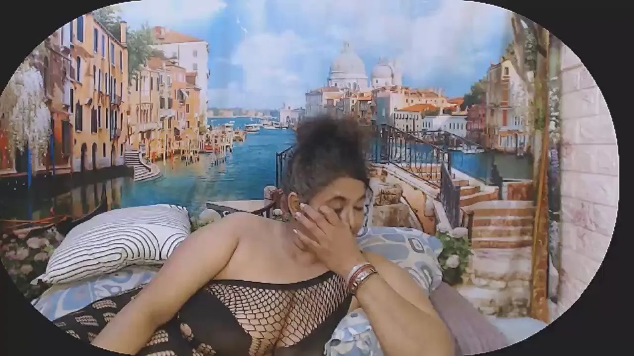 indianstar75 on Cam4 