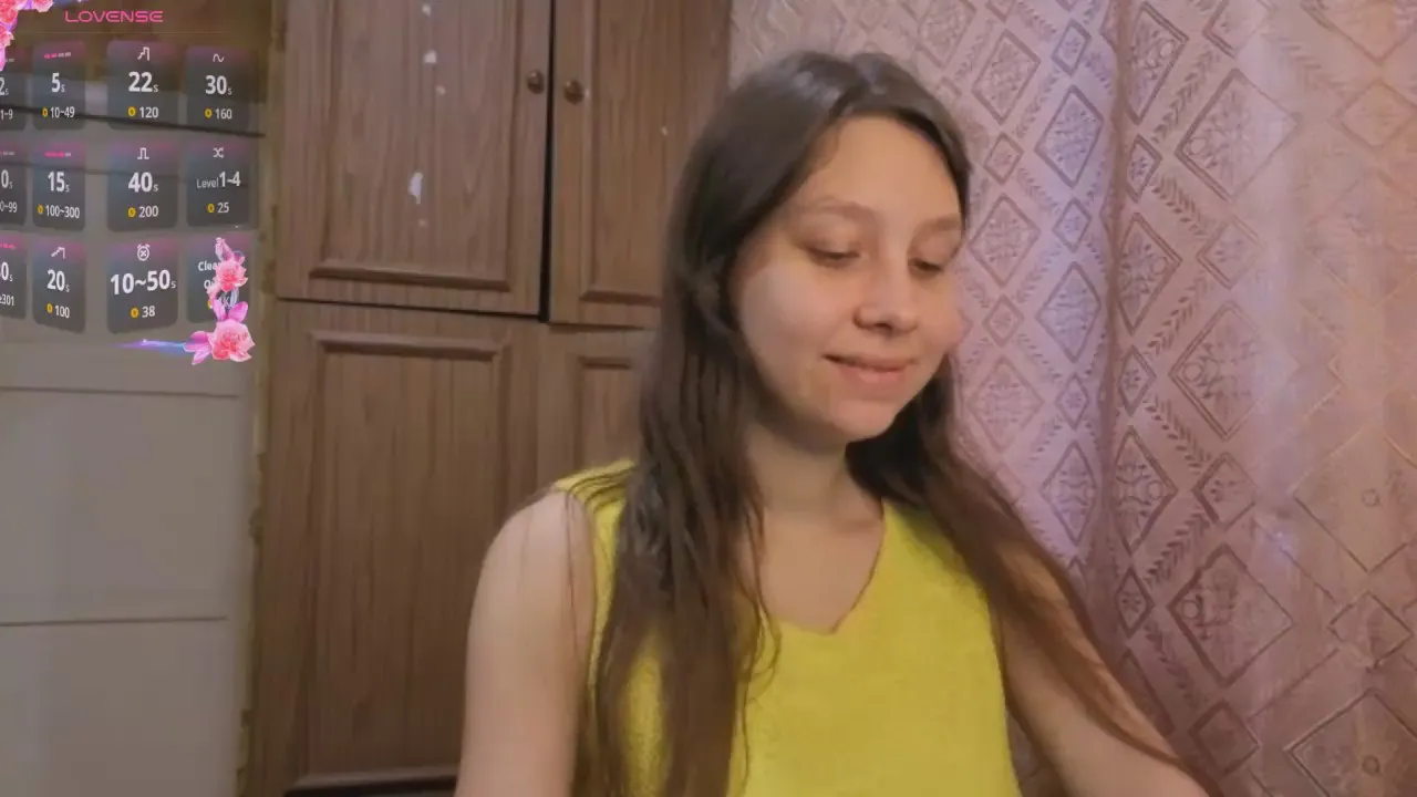 InellMaruyama —  #gamer #cute #femdom #ass #striptease #C2C #schoolgirl