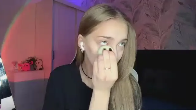 Offline IrisAlimento on Cam4