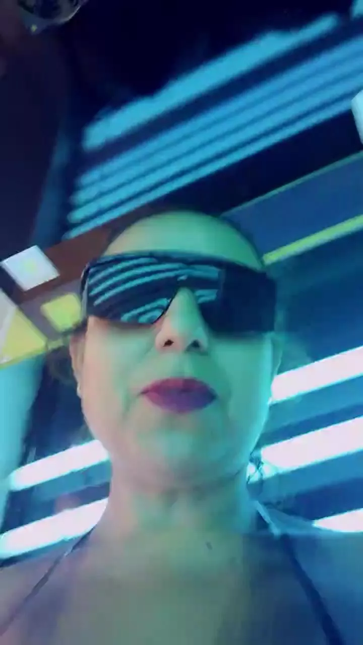 Offline Isadoradelicia on Cam4