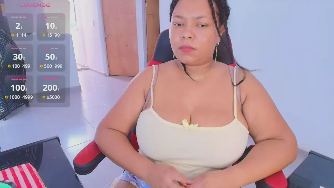 Offline Italy__boobs on Cam4