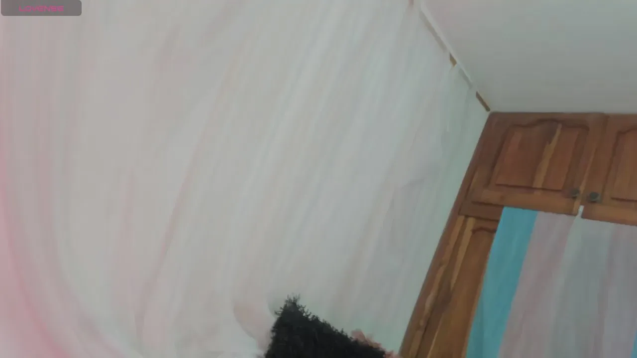 Offline its_me_daniela on Cam4