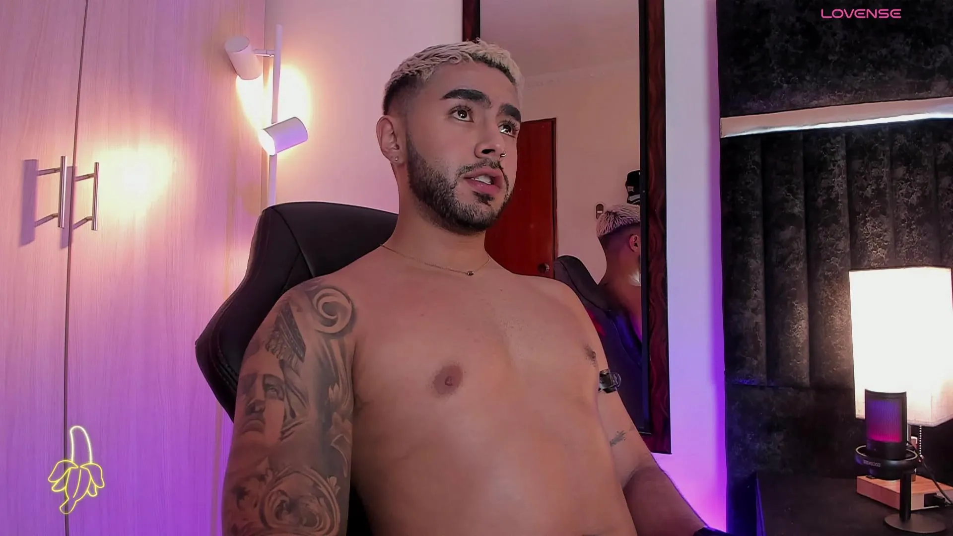 Offline itsmeeros on Cam4