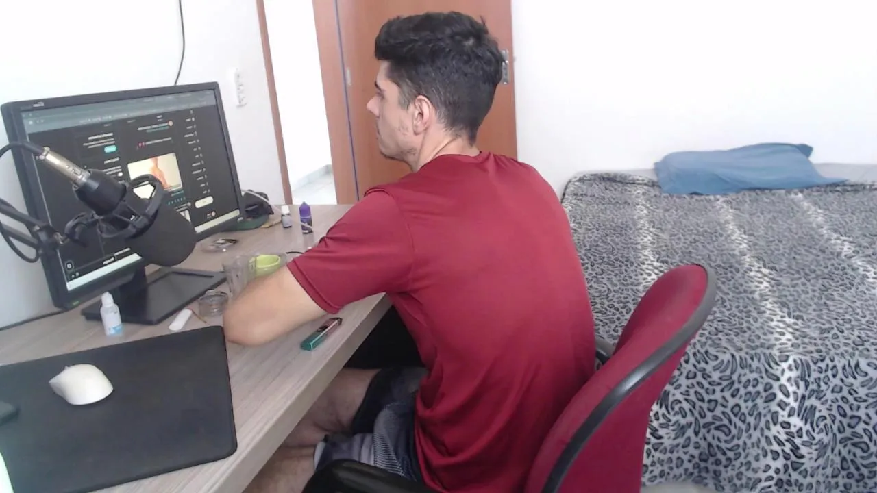 Offline Jac8k on Cam4